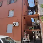 公寓 Katerinas House *