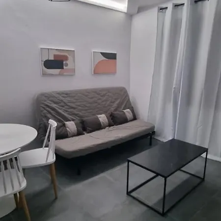 Апартаменти Katerinas House *